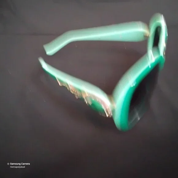 Judith Leiber Green Square Sunglasses New Silver Case Cleaning Cloth & Gift Box - Picture 9 of 12